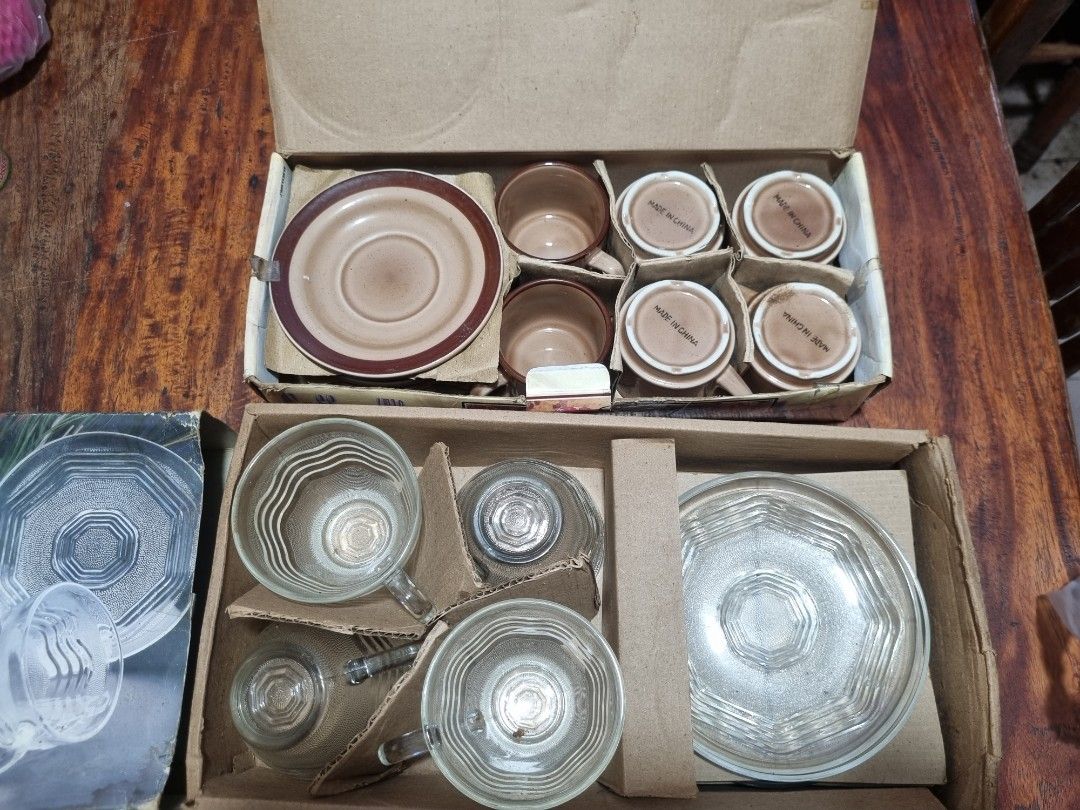 Vintage Cups and Saucers (Category: Coffee & Tea Tableware) located in Mandaluyong City. Submitted by mrbong0618 (Listing ID 1462308017, Image 3). Description: PTPA. Vintage Cups and Saucers (Never Used) No issue. See pics to appreciate. Price: 649. Loc. Brgy. Hulo, Mandaluyong City. Thanks Admin! .