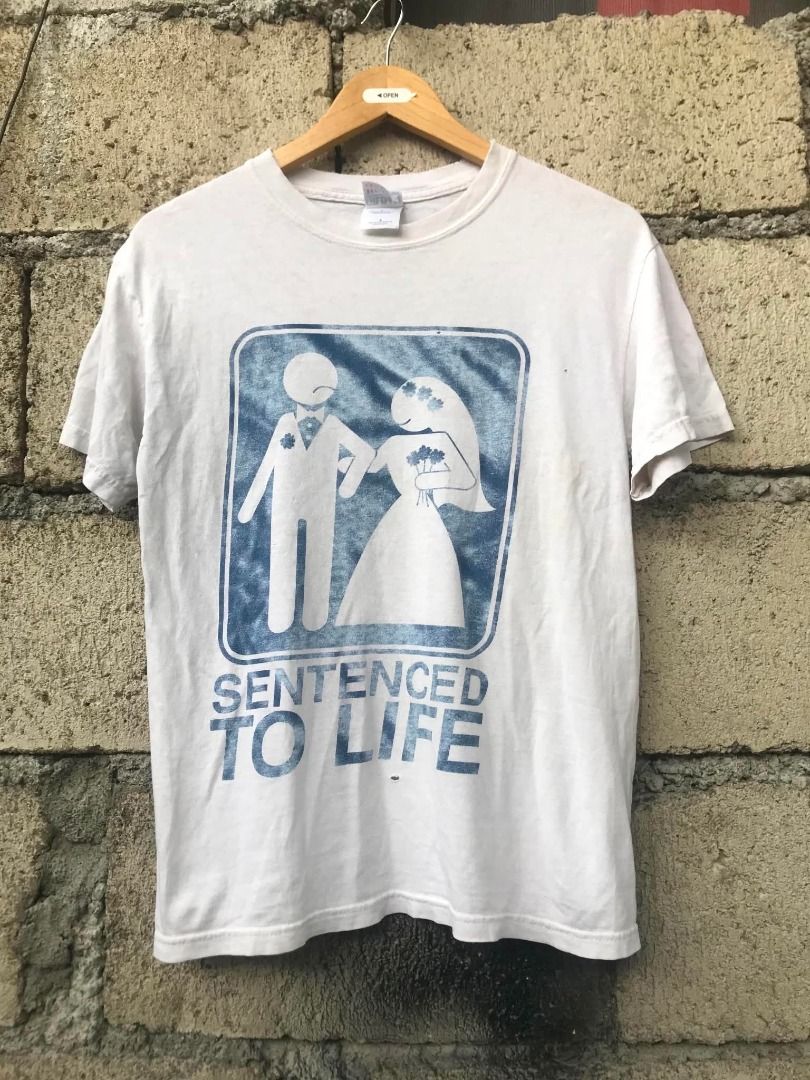 Vintage Humor Tee (Category: Tshirts & Polo Shirts ) located in San Jose. Submitted by thriftthe19th (Listing ID 1462367371, Image 1). Description: Small-med 20/25.