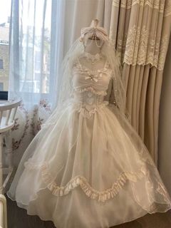 (Category: ) located in . Submitted by tenshis_wardrobe (Listing ID 1462275554, Image 1). Description: .