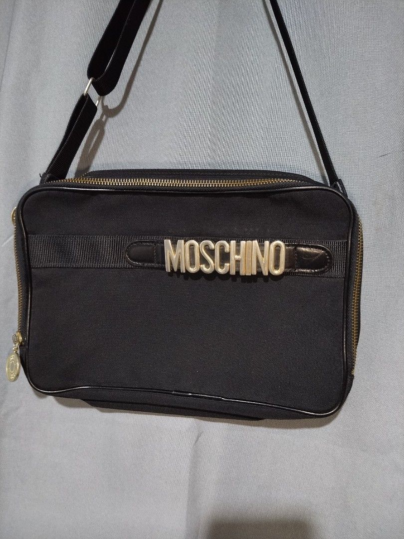 Vintage Moschino Canvas Sling (Category: Luxury Bags & Wallets) located in Taytay. Submitted by the_vtg_pop-up (Listing ID 1462346648, Image 2). Description: authentic.