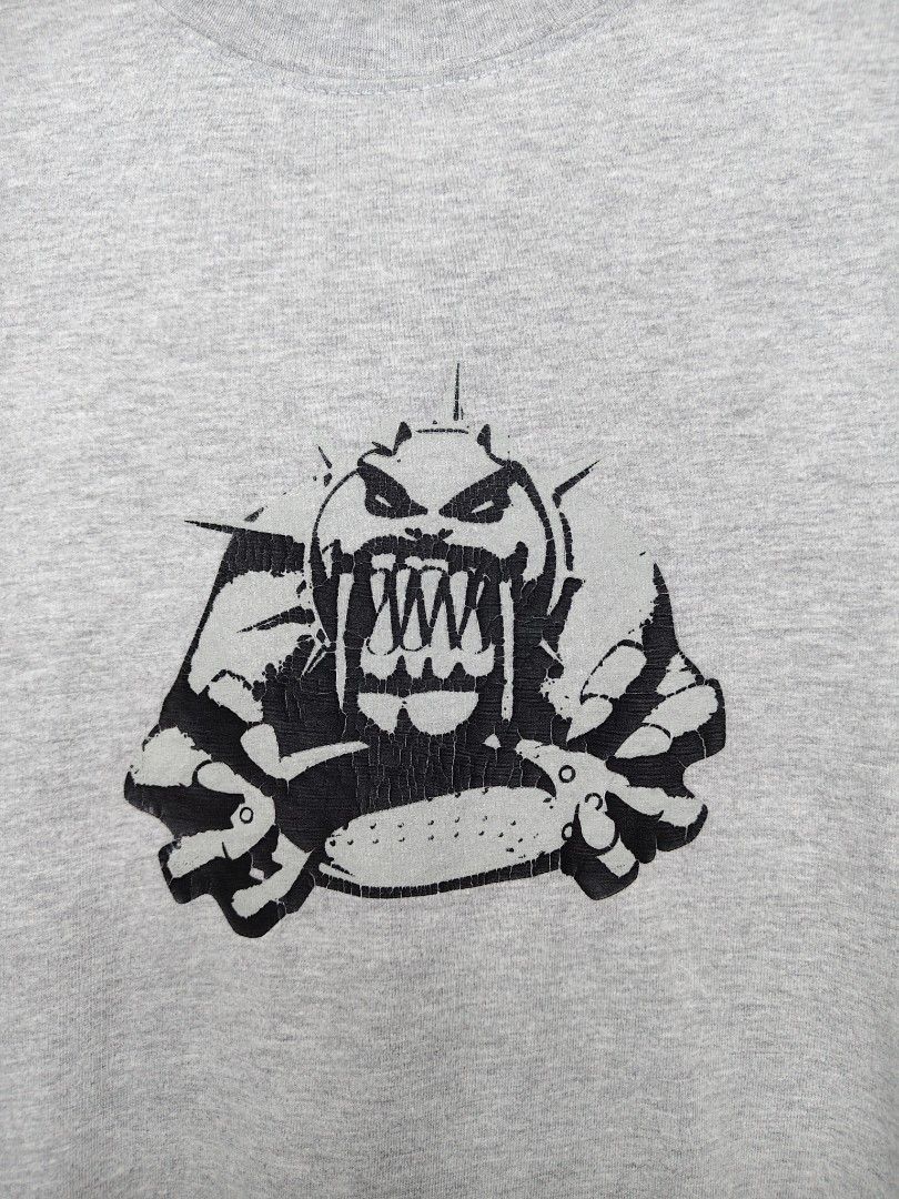 Vintage Oakley Software Monster Dog (Category: Tshirts & Polo Shirts ) located in Cabuyao City. Submitted by vsion.archives8 (Listing ID 1462418840, Image 3). Description: Vintage Oakley Software Monster Dog Excellent condition Issue: Hairlines Size Large Width: 20.5 Length: 29 Location: Cabuyao, Laguna 🏷️4,000 php.