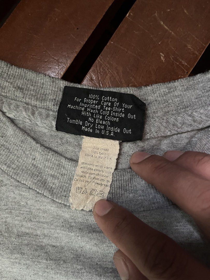VINTAGE Wolrd Industries (Category: Tshirts & Polo Shirts ) located in Davao. Submitted by rel18 (Listing ID 1462291781, Image 3). Description: Vintage skate Tee World Industries Good Condition 19 x 27 .