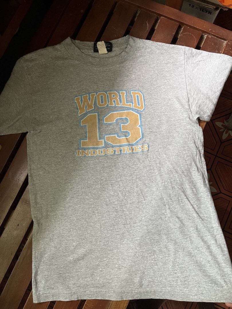 VINTAGE Wolrd Industries (Category: Tshirts & Polo Shirts ) located in Davao. Submitted by rel18 (Listing ID 1462291781, Image 1). Description: Vintage skate Tee World Industries Good Condition 19 x 27 .