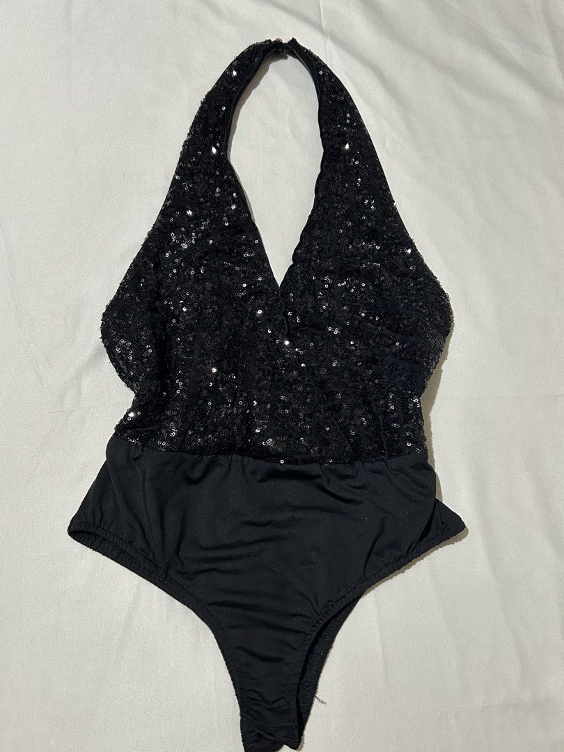 v-neck backless black bodysuit (Category: Others Tops) located in Pagadian. Submitted by yowna_declutters (Listing ID 1462408231, Image 1). Description: — loc: pagadian city payment first.