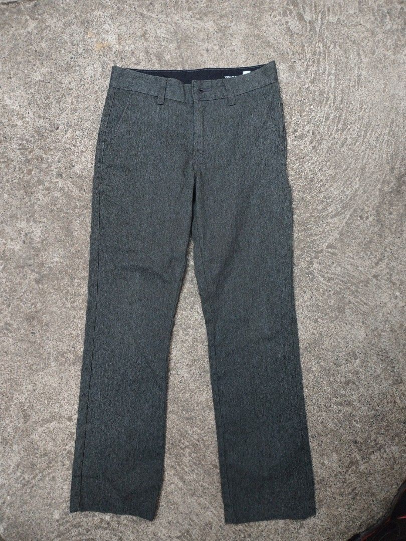 Volcom Vmonty Pants (Category: Chinos) located in Maasin. Submitted by bonitofer (Listing ID 1462264559, Image 2). Description: Volcom Vmonty pants Size waist 25-27 length 36 likenew condition 10/10 color rate.