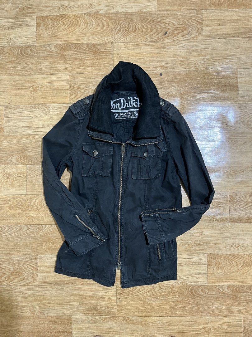 Von Dutch utility jacket (Category: Coats, Jackets and Outerwear) located in Zamboanga. Submitted by alterramz08 (Listing ID 1462422681, Image 2). Description: Von Dutch utility jacket featuring a distinctive ribbed high collar with the brand’s Los Angeles logo patch. Size medium Width 21 Length 27.5 Verygood Condition Price : 900 Pesos !!.
