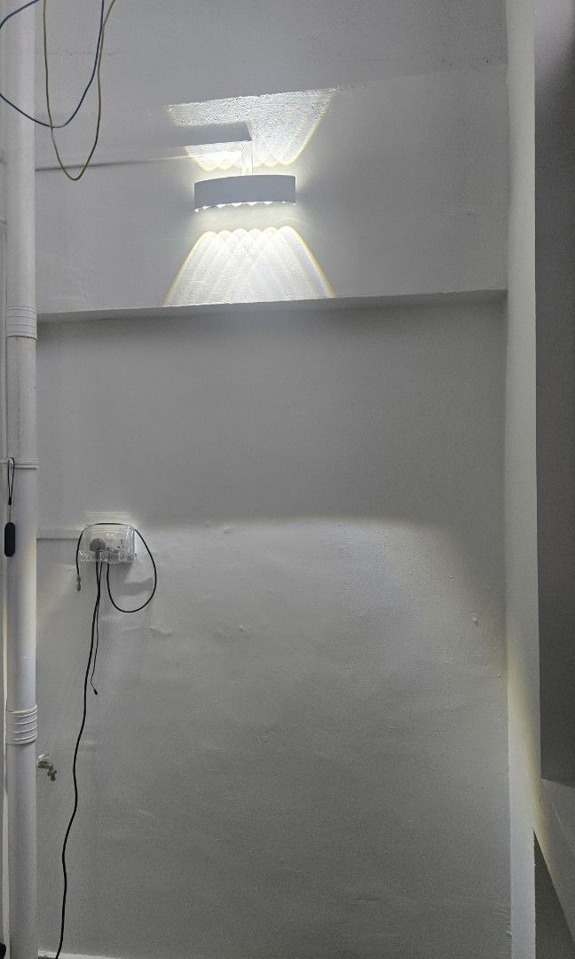 Wall light (Category: Lighting) located in Singapore. Submitted by aircon_electrical_cctv_it (Listing ID 1462292021, Image 3). Description: we buy 10 pc for a project and balance 3pc unused.