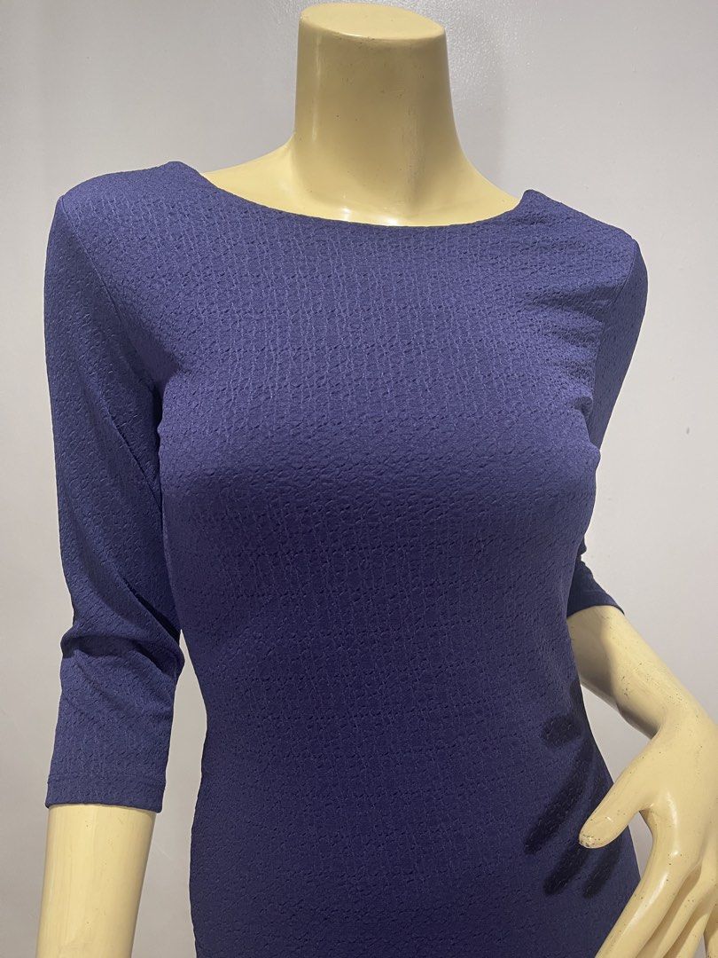 Warehouse bodycon balckless dress (Category: Dresses) located in Antipolo. Submitted by sarisarionlinestore (Listing ID 1462287104, Image 2). Description: .