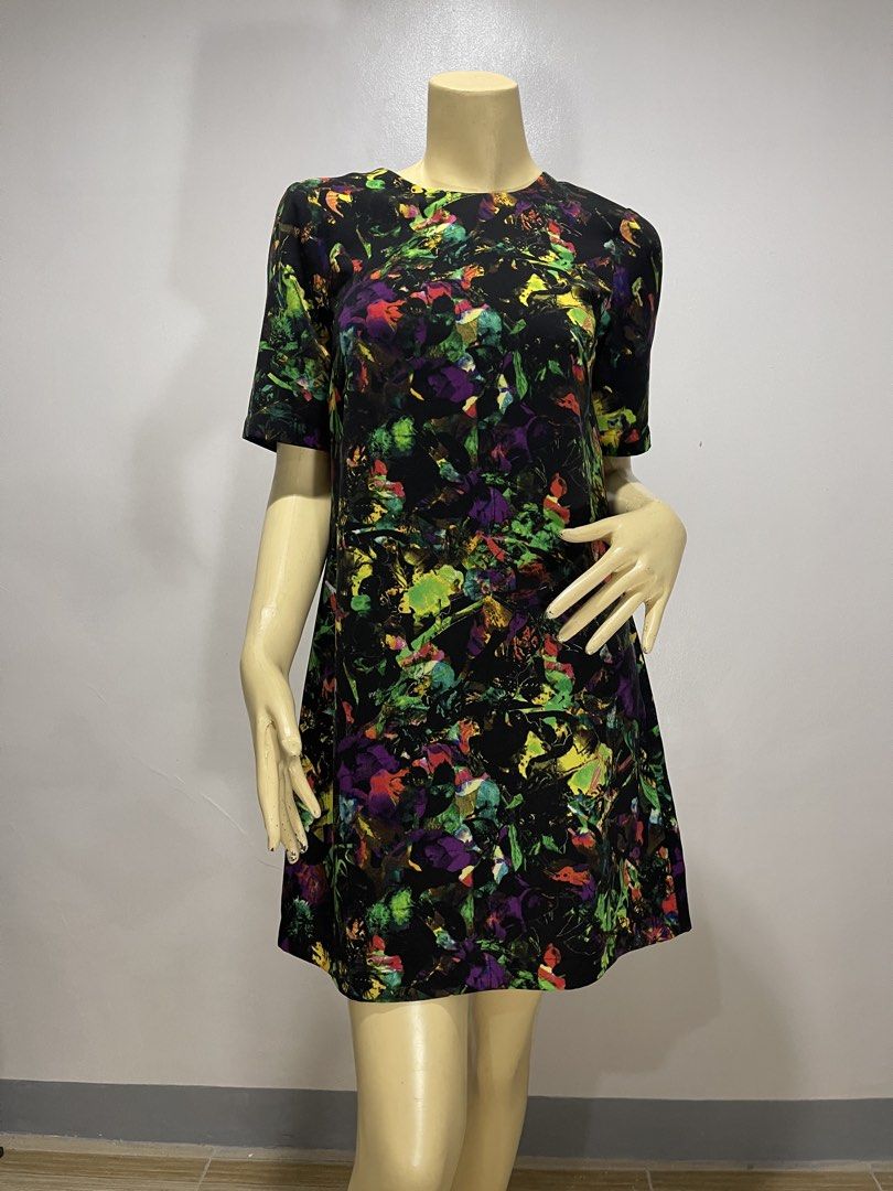 Warehouse colored dress (Category: Dresses) located in Antipolo. Submitted by sarisarionlinestore (Listing ID 1462289033, Image 2). Description: .