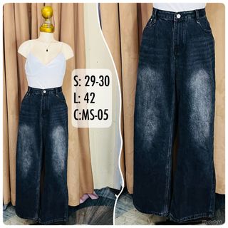 (Category: ) located in . Submitted by bengirlclothing (Listing ID 1462433278, Image 1). Description: .