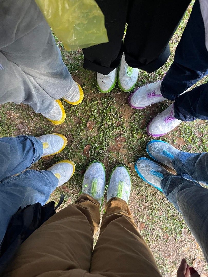 Waterproof Shoe Covers for Rainy Days - Multiple Colors (Category: Sneakers) located in Manila. Submitted by versatile_kj (Listing ID 1462393294, Image 1). Description: - Keep your shoes dry and clean. - Ideal for rainy days and muddy paths. - Zipper closure for easy on and off. - Available in yellow, blue, pink, and green trims. - Protects footwear from the elements. - Easy to pack and carry. AVAILABLE IN SIZES MEDIUM TO 2XL ‼️‼️.