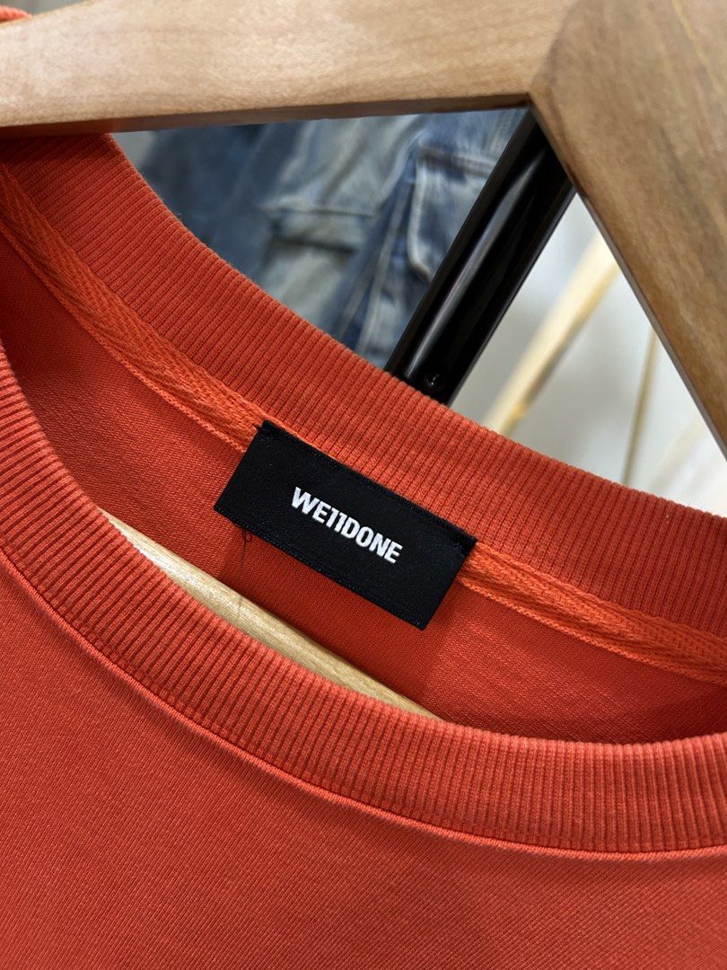 Welldone rubber patch logo (Category: Tshirts & Polo Shirts ) located in Manila. Submitted by cachegoodsuncovers (Listing ID 1462324773, Image 3). Description: 🚨Welldone rubber patch logo🚨 ✅️SIZE: M ✅️DIMES: - W23 L29 ✅Heavy cloth ✅️CONDITION - Exellent /brandnew ✅️COLOR RATE - 9.5/10 ✅️Complete tags ✅️Color may vary due to lighting ✅️ISSUE -❌ .