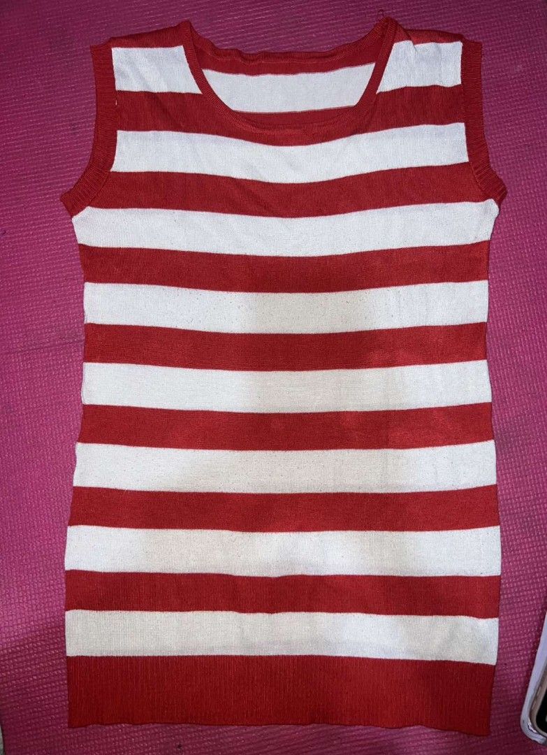 White and red stripe sleeveless (Category: Sleeveless) located in Rizal. Submitted by youngpenguin.ae303d (Listing ID 1462378722, Image 1). Description: .