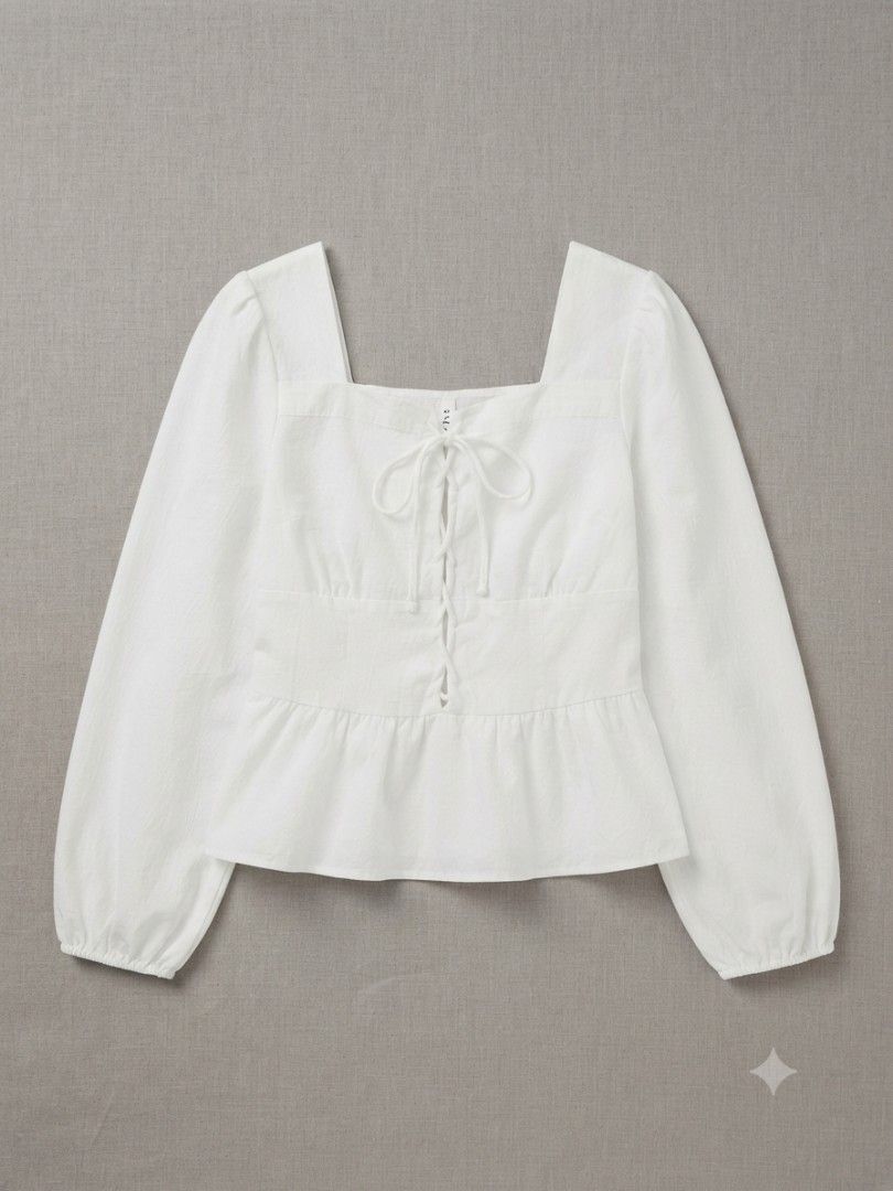 White long sleeve (Category: Longsleeves) located in Manila. Submitted by yraeclub (Listing ID 1462263368, Image 1). Description: ♡ size: S-M.