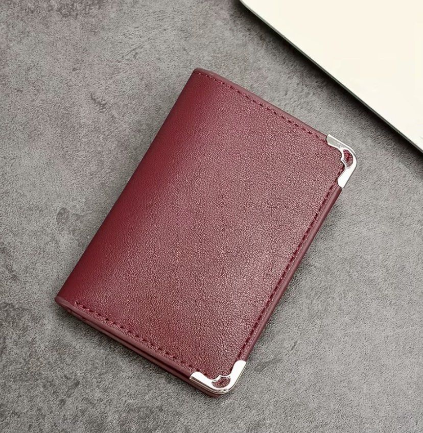 Will Davis Ultra Thin Leather Cardholder Wallet💳 (Category: Wallets & Card Holders) located in Cebu City. Submitted by luxurycollectionhouse (Listing ID 1462360662, Image 1). Description: Pre-Order Basis: We Will Craft The Cardholder Wallet From Scratch For You(7-10 Days)🪡🧵 INCLUSIONS: Ziplock Pouch. CONDITION: Brand-new. Color Options: ✔️Maroon .✔️Grey. ✔️Green. Size Choices: One Size(4.33”x3.14”x0.39”). Material: Leather With Silver Hardware