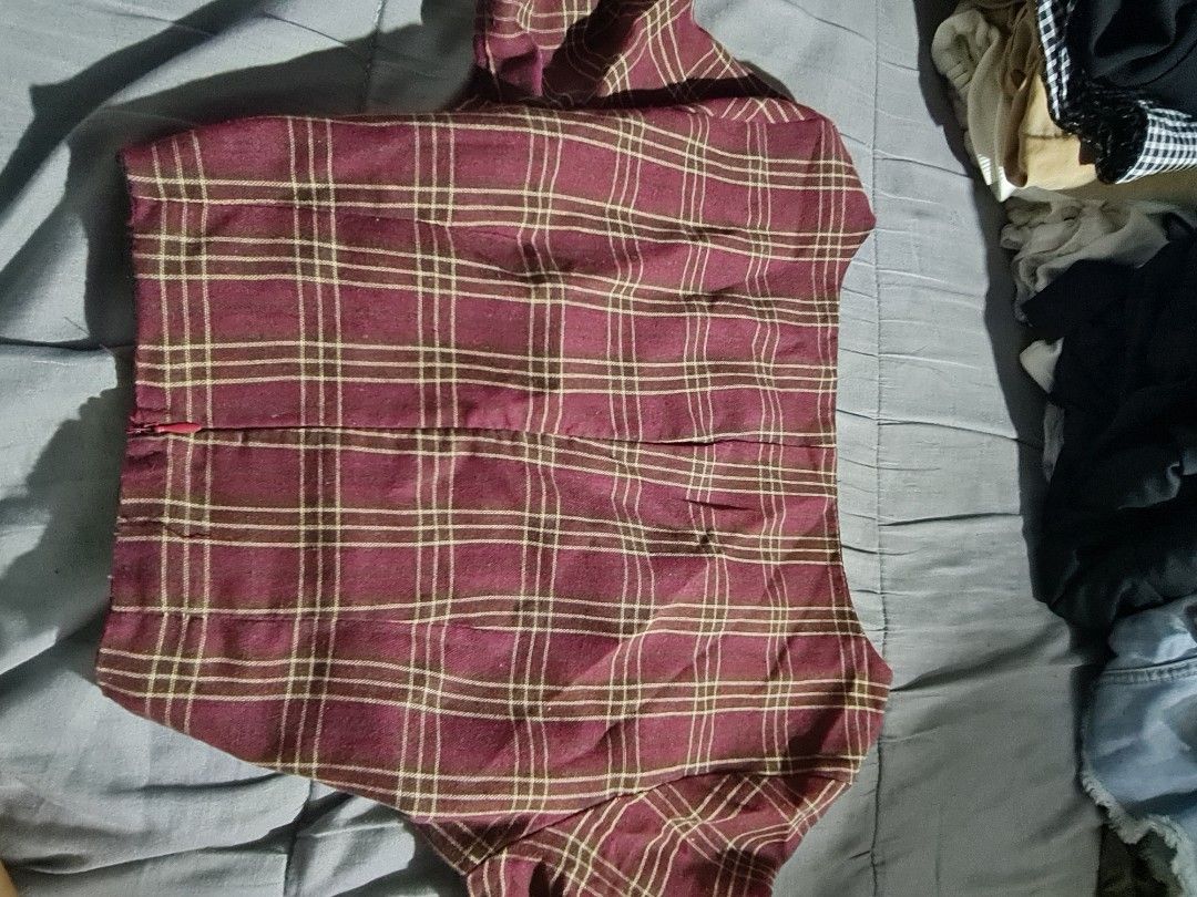Women's top (Category: Coats, Jackets and Outerwear) located in Manila. Submitted by vast_urban.thrift (Listing ID 1462297264, Image 3). Description: Women's top with/without terno.