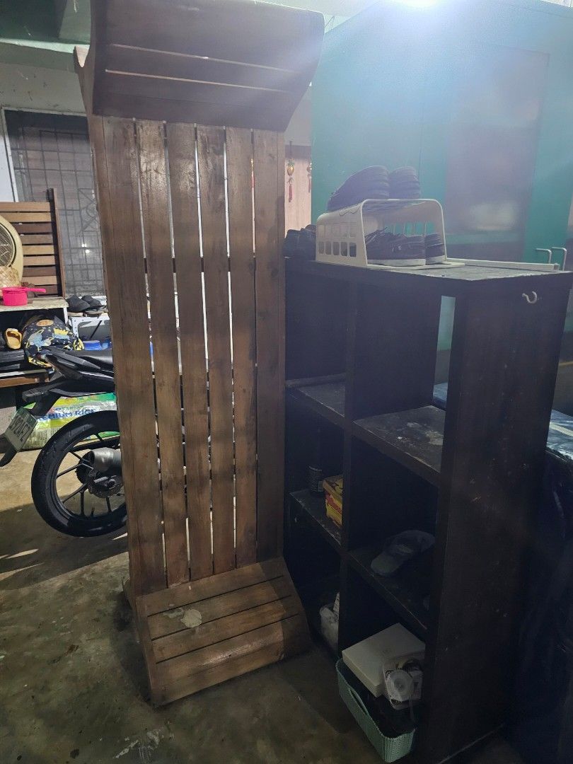 Wooden Shelf Unit with cleopatra (Category: Shelves, Cabinets & Racks) located in Manila. Submitted by gsauce890 (Listing ID 1462382795, Image 1). Description: - Wooden shelf unit with multiple compartments - cleopatra - Ideal for entryway or living room.