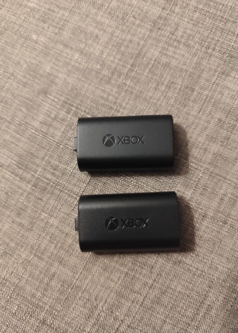 Xbox rechargeable batteries original (Category: Xbox) located in Manila. Submitted by jettgutier06007 (Listing ID 1462437915, Image 1). Description: for sale only... Xbox rechargeable batteries original.. working 100% / no issue 950 pesos for both fix only pm or text 09766227020 thanks Godbless 🙏❤️.