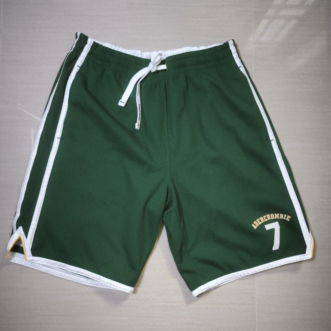 Y2K Abercrombie Reversible Basketball Shorts Medium (Category: Activewear) located in Guimba. Submitted by naztystuff (Listing ID 1462311064, Image 3). Description: size medium can fir up to XL Excellent condition.