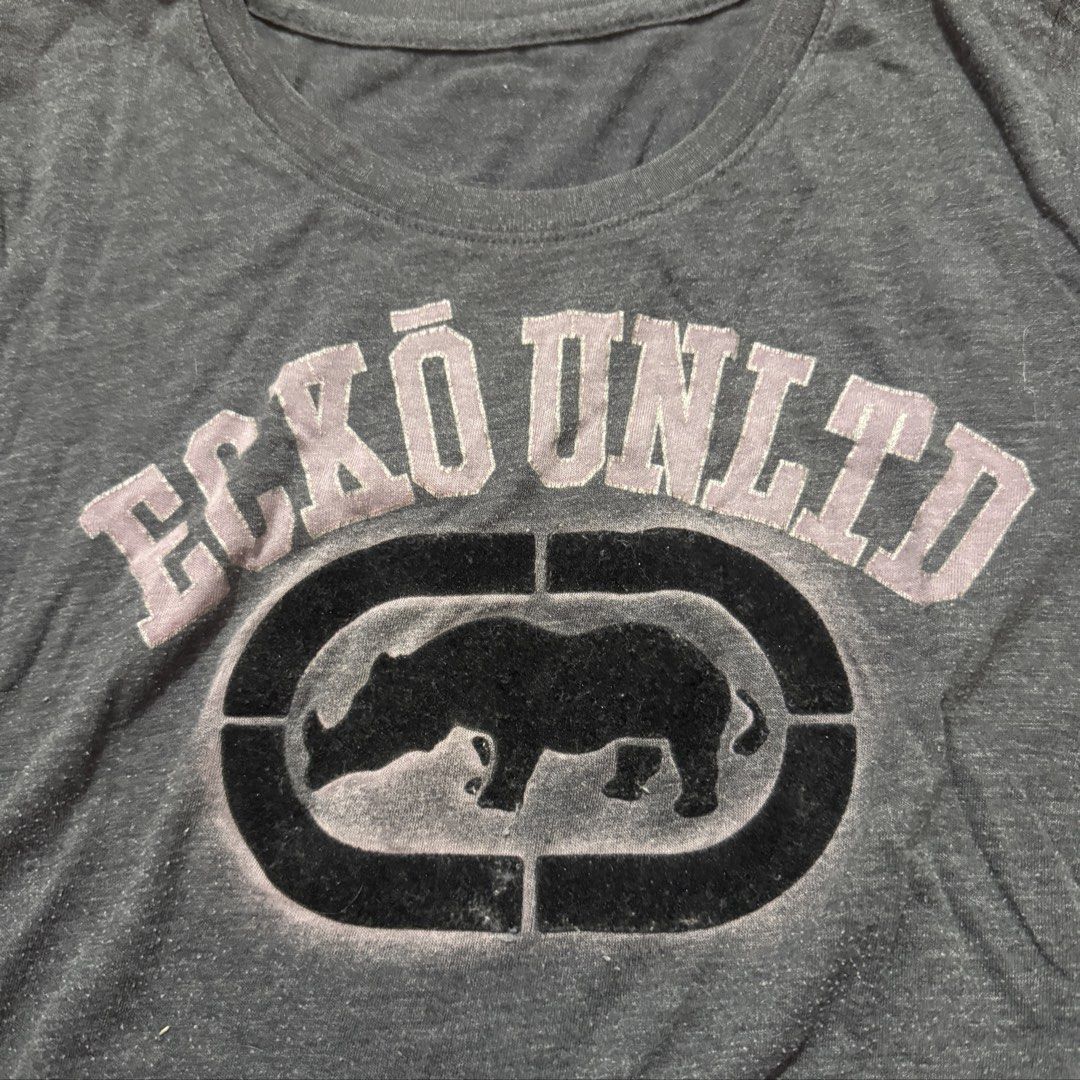 y2k Ecko Unltd by Ecko Red slim fit tee (Category: Shirts) located in Pasig City. Submitted by misssynergy1800 (Listing ID 1462350536, Image 2). Description: .