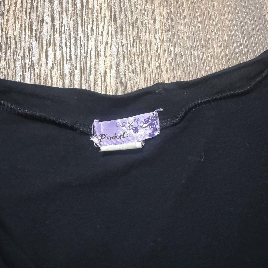 y2k grunge Rock Angel fleur de lis tee (Category: Blouses) located in Pasig City. Submitted by misssynergy1800 (Listing ID 1462350765, Image 2). Description: .