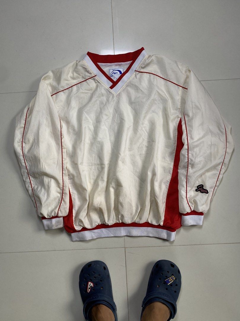 Y2K Slugger Japan Sports Windbreaker Pullover (Category: Coats, Jackets and Outerwear) located in Tabaco. Submitted by byvinxent (Listing ID 1462263255, Image 2). Description: Y2K Slugger Japan Sports Windbreaker Pullover Large 26 length 25 width Issue: need wash Albay, Bicol.