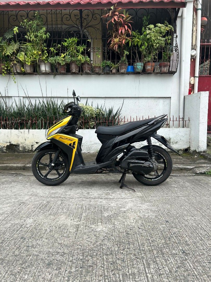 Yamaha Mio i 125 (Category: Motorbikes for Sale) located in Manila. Submitted by katkat25 (Listing ID 1462323353, Image 3). Description: FOR SALE OR SWAP SA IPHONE 16 NYO YAMAHA MIO I 125 YELLOW (M3) 2016 MODEL ORIGINAL OR/CR WITH 3 SIGNATURES (WALANG ID NG FIRST OWNER NASA IBANG BANSA) OPEN DOS 45K ODO (LEGIT ODO NOT TAMPERED) ALL STOCK ENGINE (FACTORY SEALED) MV FILE ONLY (MAY PLAKA SA LATEST OR KAYO NA LANG MAGASIKASO) GOOD RUNNING CONDITION T