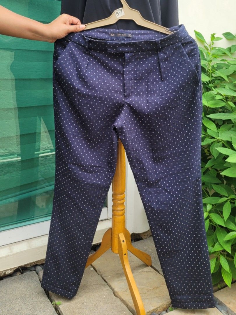Zara Basic Navy Blue Polka Dot Cropped Pants (Category: Other Bottoms) located in Muntinlupa City. Submitted by havilahph (Listing ID 1462310035, Image 1). Description: Navy blue pants with a white polka dot pattern. Cropped length. From Zara Basic. Made in Vietnam. Size US 6. Great for casual or work wear..