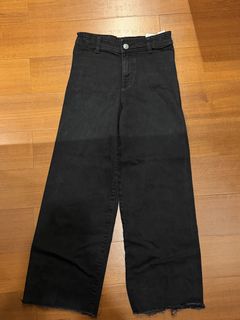 (Category: ) located in . Submitted by megcloset__ (Listing ID 1462351422, Image 1). Description: .