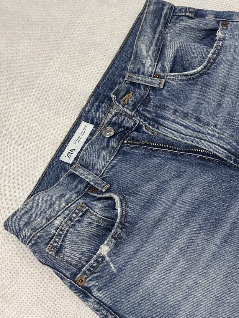 ZARA Blue Distressed Wide Leg Jeans (Category: Jeans) located in Imus. Submitted by donnasaurr19 (Listing ID 1462348886, Image 3). Description: - Brand: ZARA - Style: Wide leg jeans - Fit: High waisted - Details: Distressed knees - Occasion: Casual wear - Styling tip: Pair with crop top or t-shirt - Measurements: W-30 / L42 ☺️.