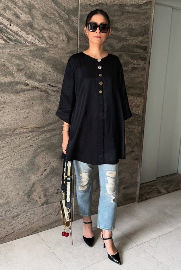 Zara BNWT Silk Top (Category: Others Tops) located in Angeles City. Submitted by miss_independent01 (Listing ID 1462316786, Image 2). Description: Zara BNWT Silk Top Color: Black Width: 22 (Large on tag) Length: 22 Sleeve: 16 Shoulder: 17 MOP: Gcash ✅ Mine Now, Pay Now ✅ First to Pay, Gets the Item 📍 PAMPANGA Courier: JnT 🚚🚚 PM 💌💌.