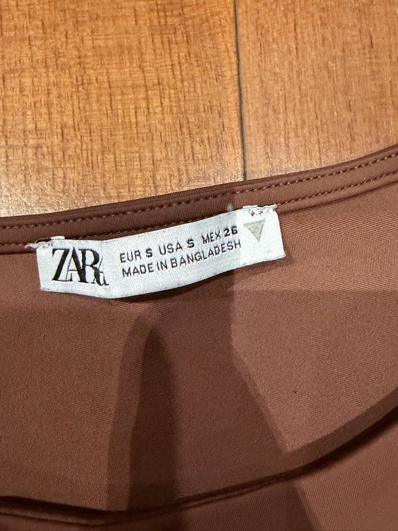 Zara Brown Sleeveless Top Size S (Category: Sleeveless) located in Manila. Submitted by megcloset__ (Listing ID 1462370575, Image 2). Description: .