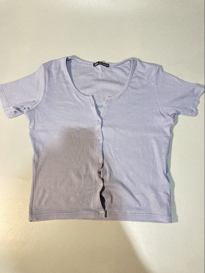 Zara Button down shirt (Category: Blouses) located in Manila. Submitted by prelovedstoreforyou (Listing ID 1462391401, Image 1). Description: .