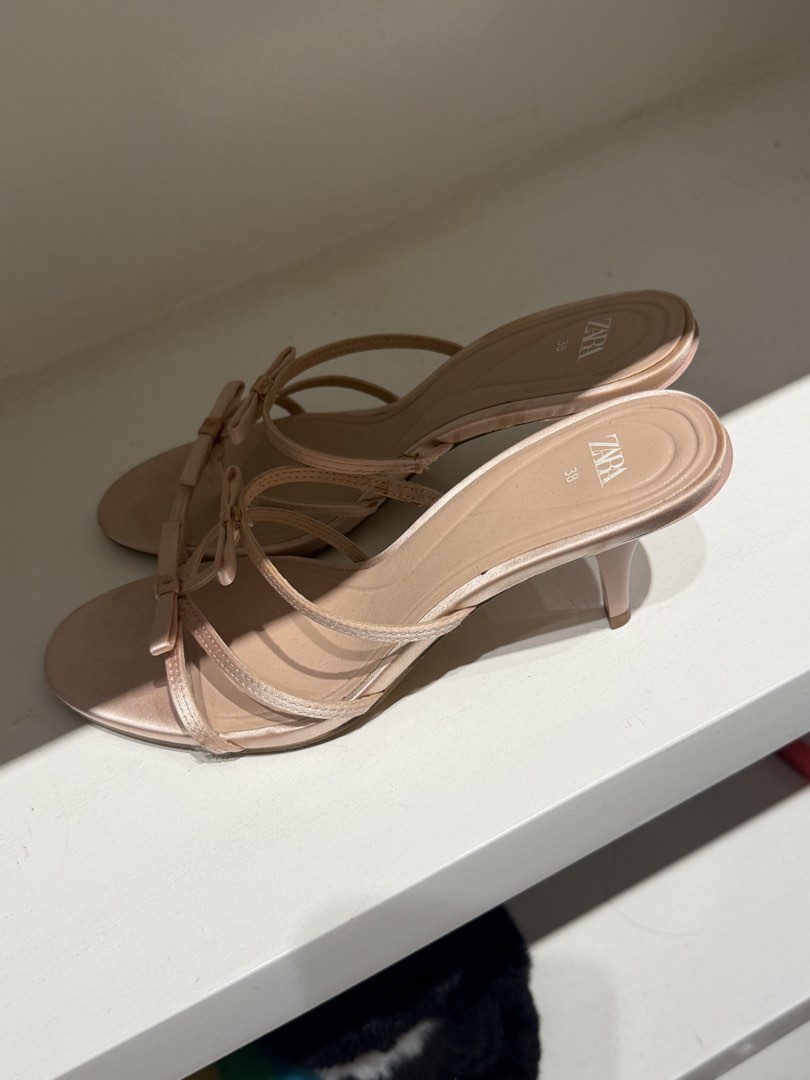 Zara Coquette Satin Kitten Heels (Category: Heels) located in Quezon City. Submitted by kristinascl0set (Listing ID 1462428440, Image 1). Description: .