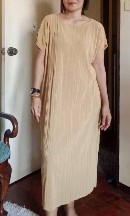 Zara Dress (Category: Dresses) located in Angeles City. Submitted by mjshoppingretail (Listing ID 1462363858, Image 2). Description: zara large Xl.