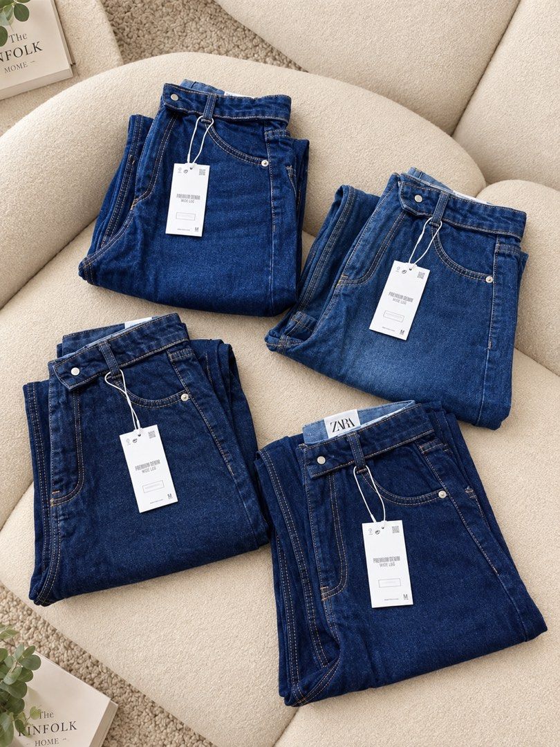 Zara folded wideleg jeans (Category: Jeans) located in Caloocan City. Submitted by saferabbit_8445da (Listing ID 1462366871, Image 3). Description: Sizes 24-26 available Dark blue and blue.