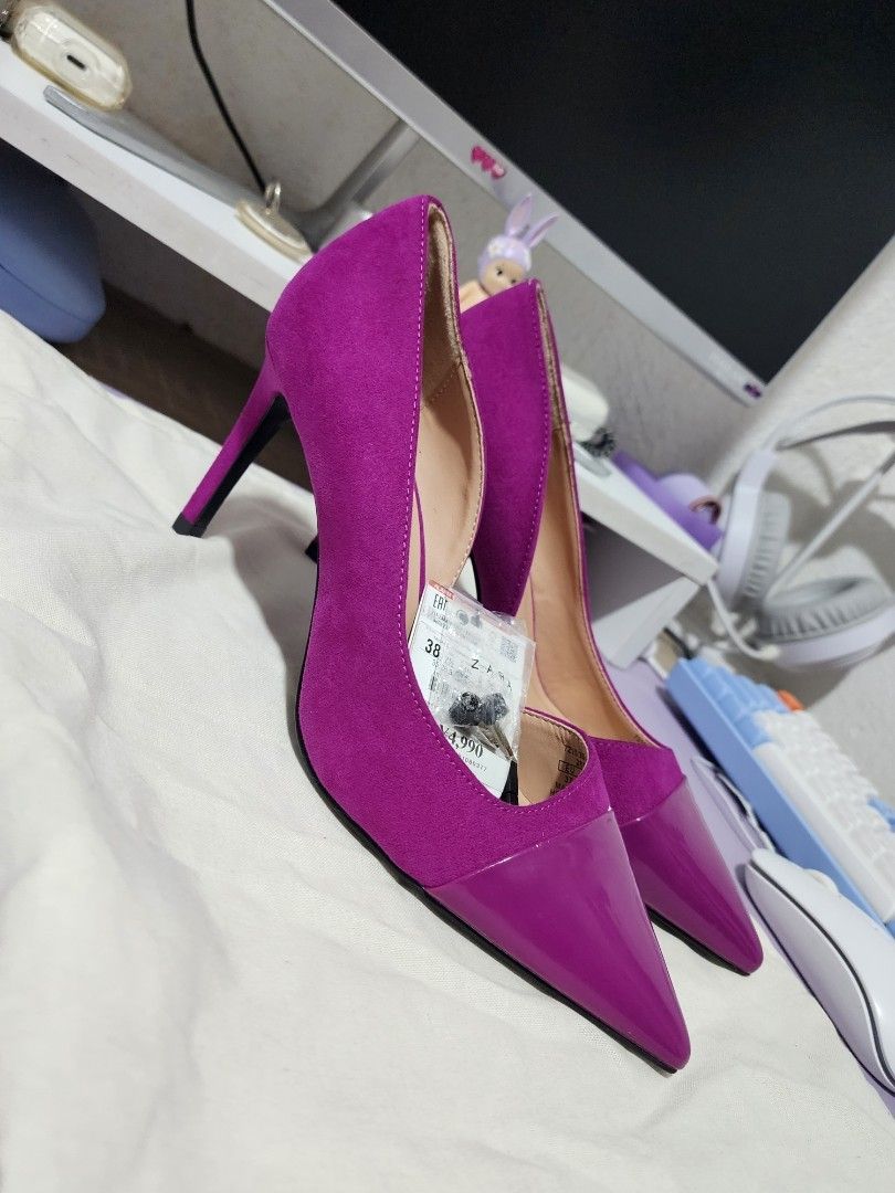 Zara heels size 38 (Category: Heels) located in Angeles City. Submitted by kinadi051390 (Listing ID 1462308885, Image 3). Description: .