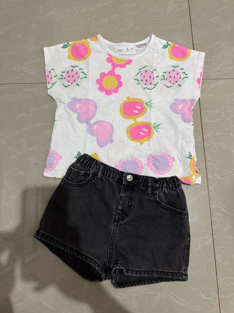 Zara set (Category: Babies & Kids Fashion) located in Davao. Submitted by twogirlsapparel (Listing ID 1462404192, Image 1). Description: .