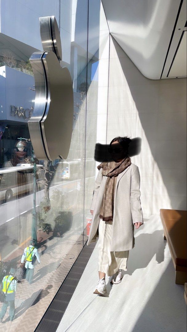 Zara trench coat beige (Category: Coats, Jackets and Outerwear) located in Manila. Submitted by kheipreloved (Listing ID 1462402252, Image 1). Description: Used once in japan trip Bought brandnew at 4,999.