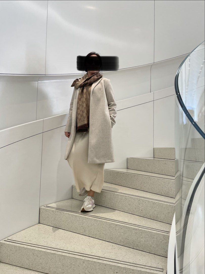 Zara trench coat beige (Category: Coats, Jackets and Outerwear) located in Manila. Submitted by kheipreloved (Listing ID 1462402252, Image 2). Description: Used once in japan trip Bought brandnew at 4,999.
