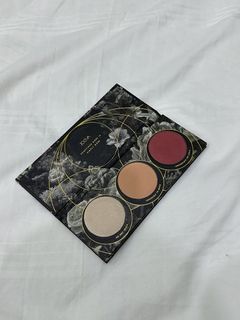 (Category: ) located in . Submitted by helpmeclearmymakeup (Listing ID 1462377411, Image 1). Description: .