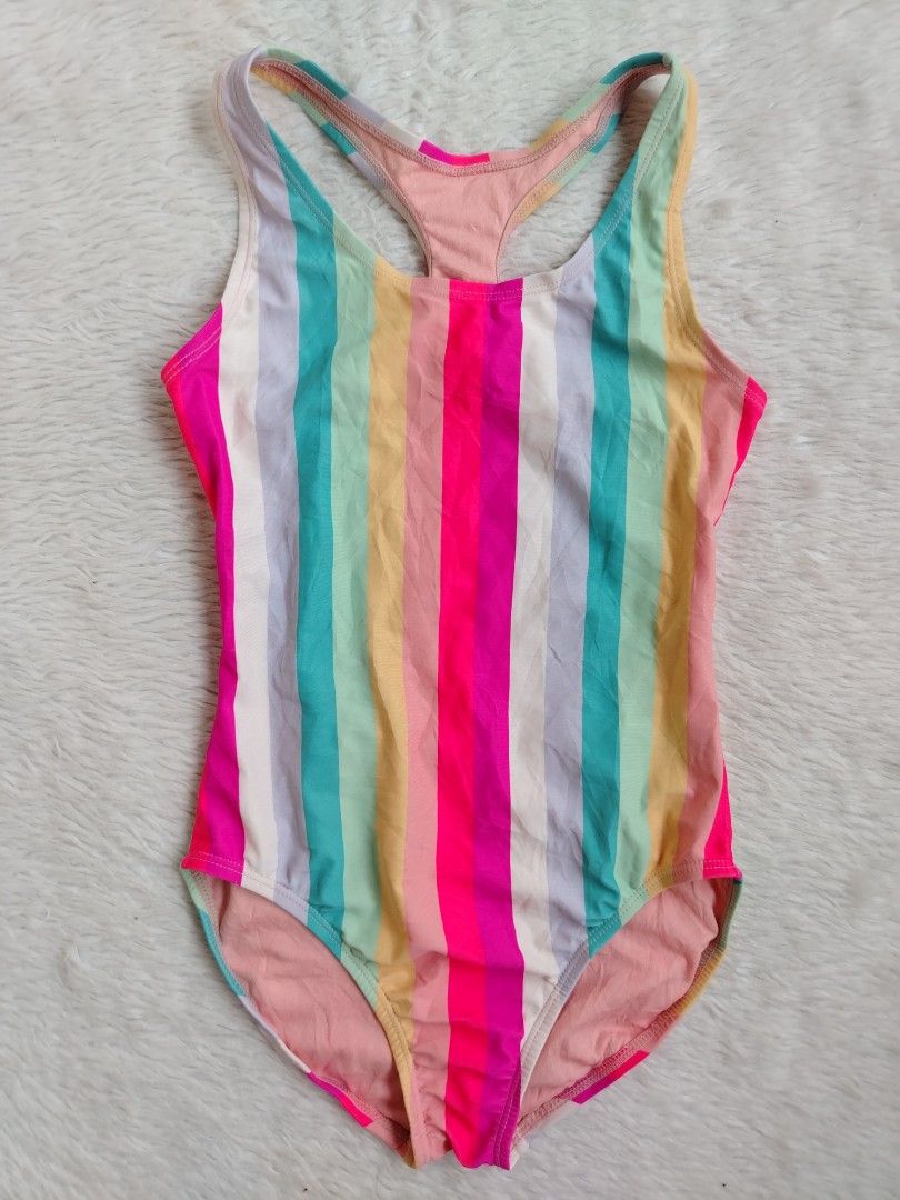 (10-12) GAP KIDS (Category: Babies & Kids Fashion) located in Paranaque City. Submitted by closetbykimkirsten (Listing ID 1462538798, Image 1). Description: 🎀Like New🎀 ✨Brand: Gap Kids ⚡Nonpad 🪷Size: 10-12yrs old 💸Price: P200 (Non Negotiable) ♦️All Items are PRELOVED in good condition. ♦️Please do manage your expectations. ♦️WASH before USE ♦️BUY at your own RISK 🔥NO RETURN NO EXCHANGE POLICY🔥 ⛔BOGUS BUYER/JOY RESERVER will be posted in eve