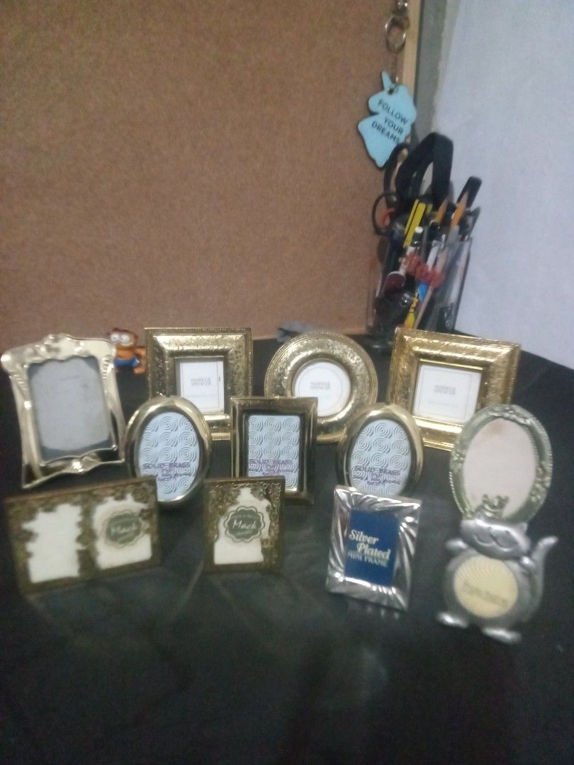 12 pcs Picture frames (Category: Frames & Pictures) located in Makati City. Submitted by pardsroman (Listing ID 1462611257, Image 3). Description: MOP via BPI or gcash payment first before delivery. items are as is where is. no return no exchange. shipping at buyers expense.