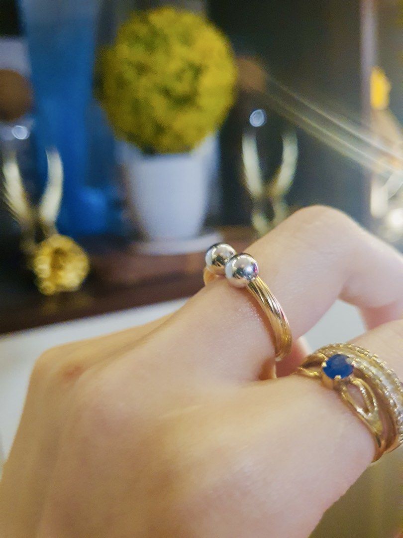 18K Gold, 18K White Gold Size 6 Solid Classy Ring (Category: Rings) located in Quezon City. Submitted by littlemissfirstowner (Listing ID 1462442191, Image 2). Description: Solid, 18K Gold Twisted Style Ring Size 6 Yes gold yes pawnable yes real gold Read my reviews 🪄🪄🪄🪄🪄🪄 18k White Gold yung bilog 18k Yellow Gold yung body No COD No COP No Meetups No COD No COP No Meetups No COD No COP No Meetups No COD No COP No Meetups If you don’t trust