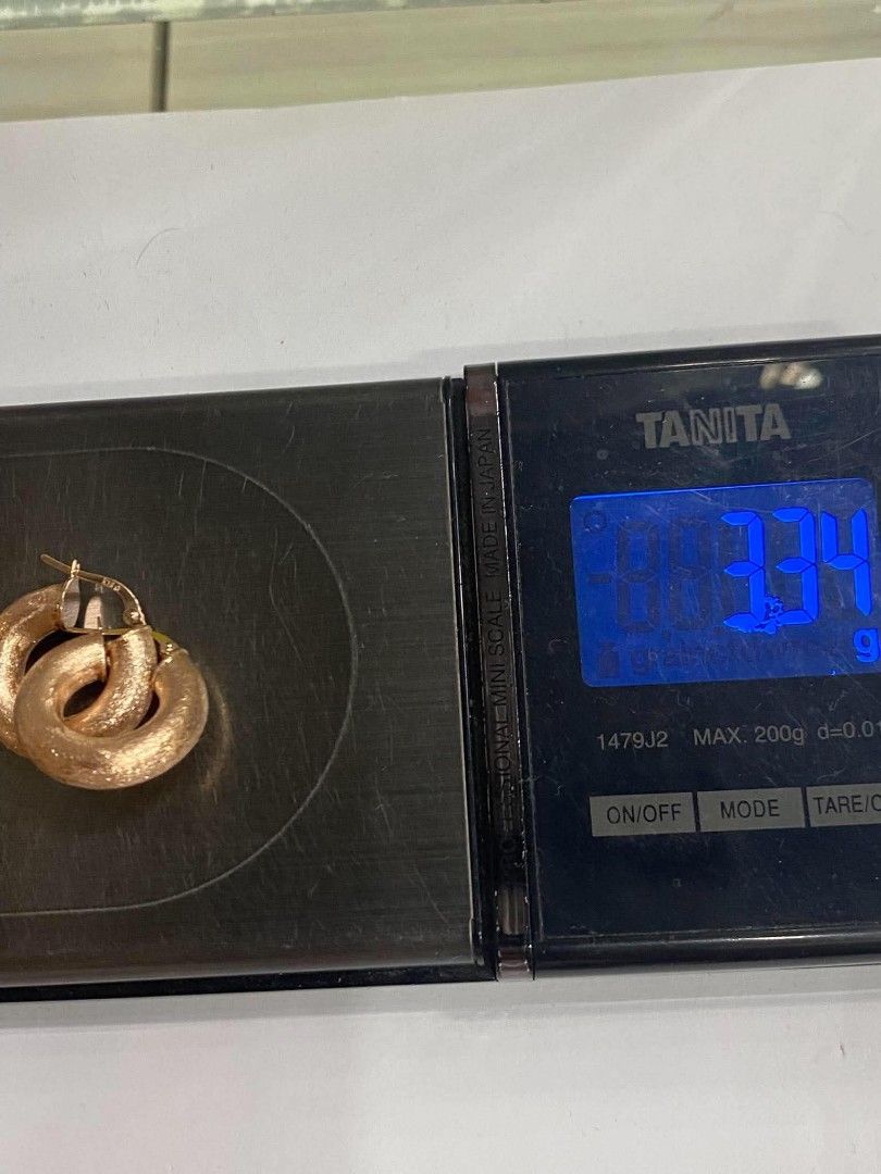 18k Saudi gold matte chunky loop Earrings (Category: Earrings) located in Manila. Submitted by bhelgoldseller2ndaccount (Listing ID 1462666351, Image 2). Description: New!!✨New!!✨New!! Authentic 18k Saudi Golds 💯pawnable/naisasanla 💯with high appraisal rate 💯good investment 💯Direct supplier price 👉OPEN for resellers 🌺please take time to evaluate their actual sizes and grams 👉Best panggift for all occasions ✅ Sold per grams not per piece Ky