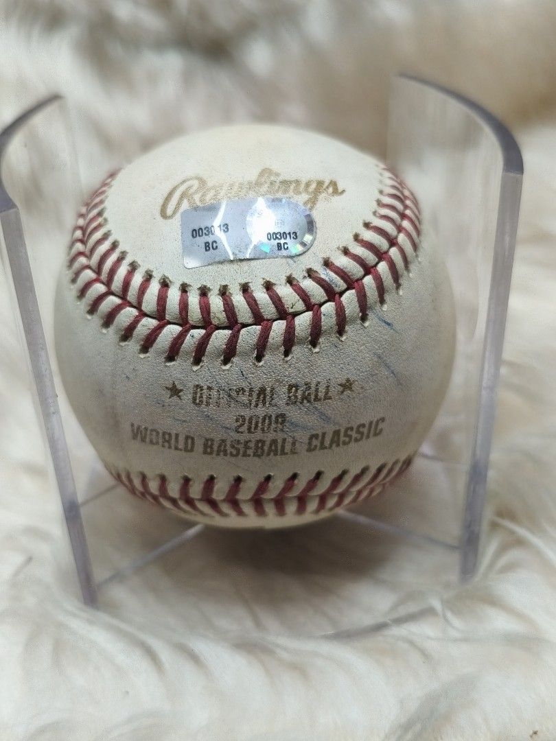2009 World Baseball Classic Official Rawlings Baseball (Category: Other Sports Equipment and Supplies) located in Manila. Submitted by tonio124 (Listing ID 1462547781, Image 3). Description: - Official ball from the 2009 World Baseball Classic - Brand: Rawlings - Includes a protective case - Authenticated with a sticker - A must-have collectible for baseball fans.