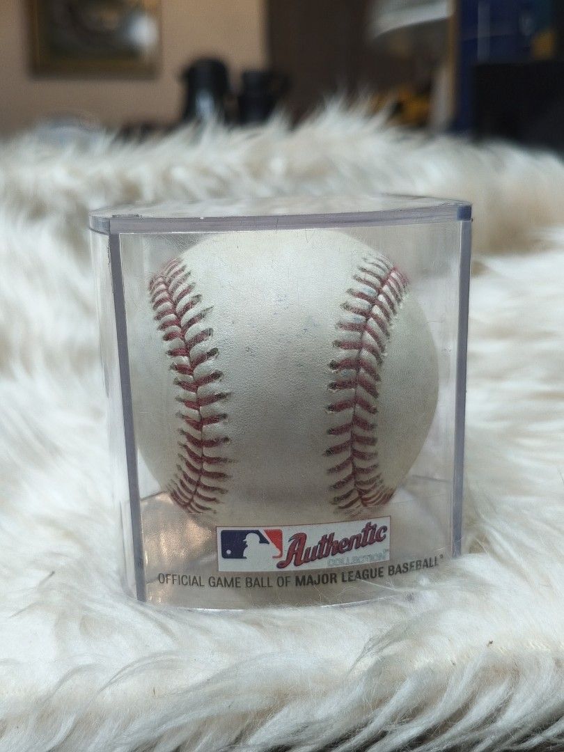 2009 World Baseball Classic Official Rawlings Baseball (Category: Other Sports Equipment and Supplies) located in Manila. Submitted by tonio124 (Listing ID 1462547781, Image 1). Description: - Official ball from the 2009 World Baseball Classic - Brand: Rawlings - Includes a protective case - Authenticated with a sticker - A must-have collectible for baseball fans.