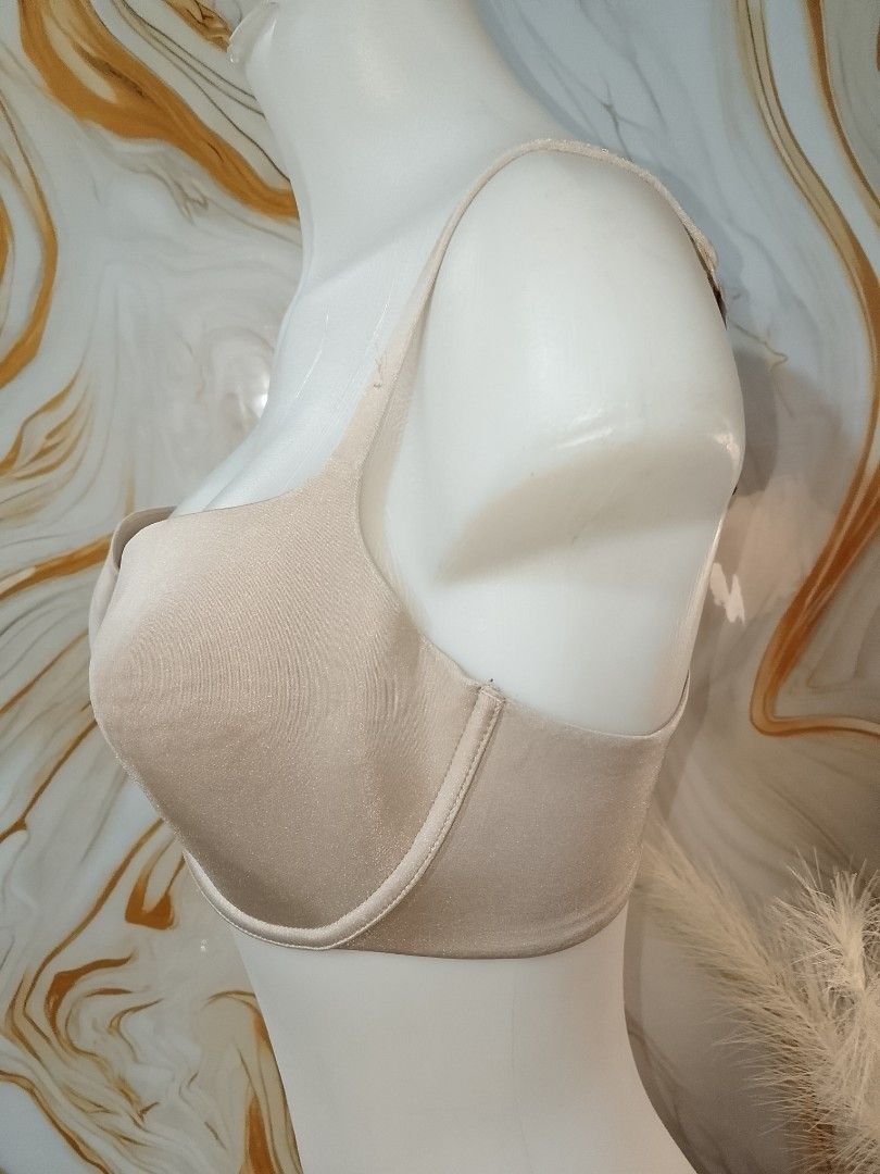 36d LA SENZA lightly padded Nude Underwire Bra (Category: Undergarments & Loungewear) located in Manila. Submitted by truecrystal-1407 (Listing ID 1462526028, Image 3). Description: - Comfortable nude bra - soft Padded cups for shaping - Underwire for support - Adjustable straps - Classic, simple design - Smooth fabric - Ideal for everyday wear.