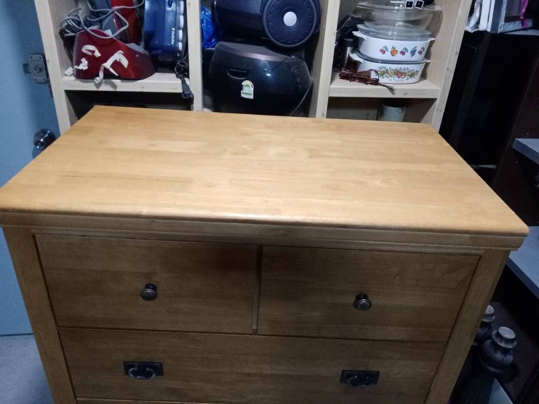 6 Drawer Solid Wood Chest Dresser (Category: Other Home Furniture) located in Manila. Submitted by lynsantosmarcos (Listing ID 1462635964, Image 3). Description: 6 Drawer Solid Wood Chest Dresser Size: 90 x 50 x 131cm Height Guaranteed Solid Wood 💪👍 Guaranteed in Good Condition Ready to Use.