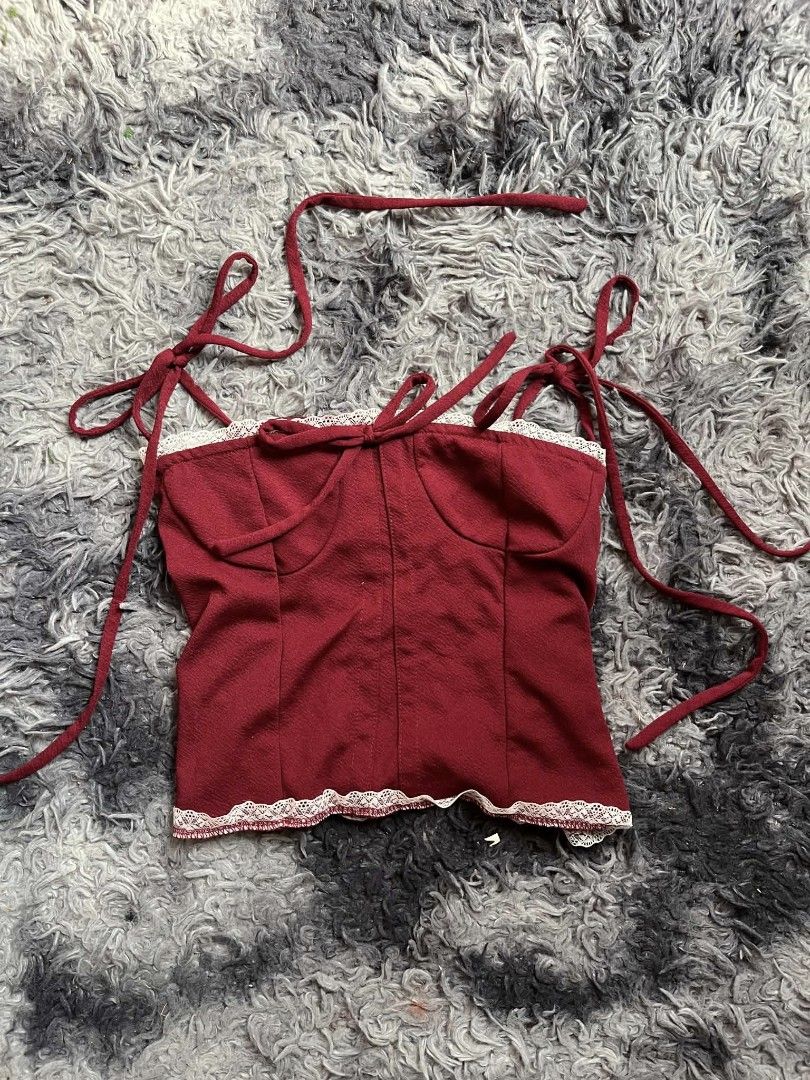 6pcs Preloved Women’s Clothes Bundle | Good Condition (Category: Sleeveless) located in Manila. Submitted by theluxecornerph (Listing ID 1462629580, Image 2). Description: 6pcs preloved women’s clothes bundle 💗 All are still in very good condition and magaganda pa talaga. Minimal to no signs of use. ✨ 6 pieces ✨ Good as new condition ✨ Clean and well-kept ✨ Selling as bundle ₱499 for all 6 pcs Actual items are shown in the photos. Please check p